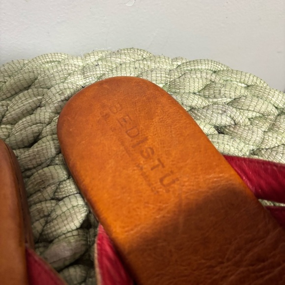 Bed Stu Yoli White/Tan Leather Triple Banded Slip On Thong Comfort Aztec Sandals - Picture 6 of 10